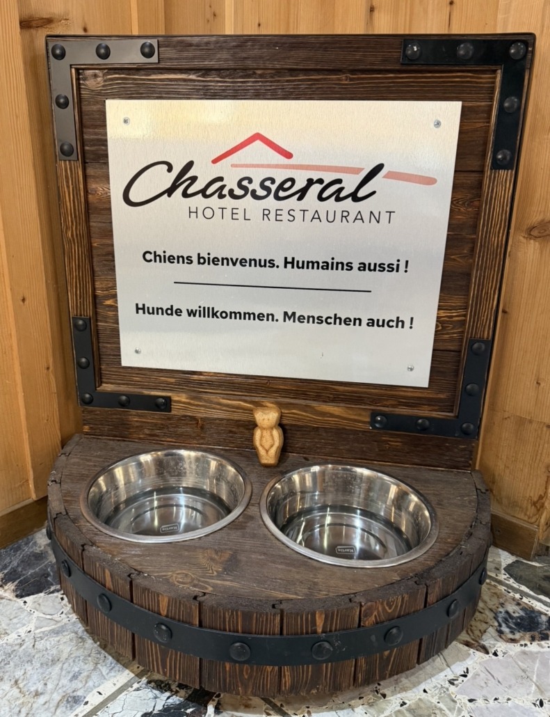 Bärli-/ Hunde-Tankstelle Chasseral